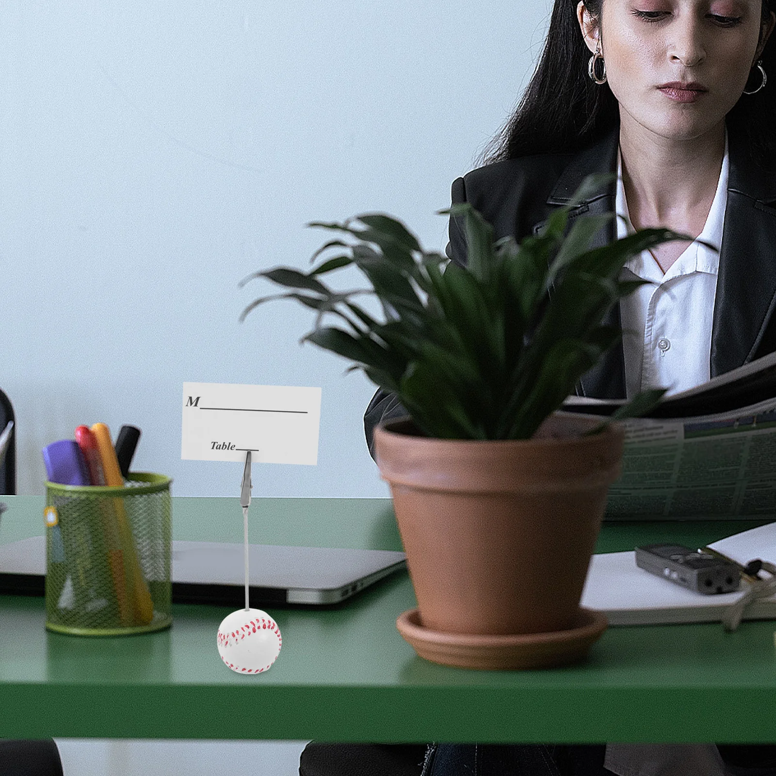 

10Pcs Baseball Card Holders Resin Table Place Card Stands for Party Event Decorations Sports Theme Desk Organizer Memo Clip