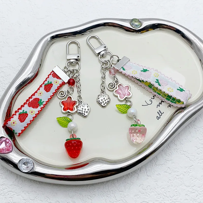 1 Pc Fashion Leaf Star Strawberry Sweet Y2K Cute Fresh Red Pink Key Chain Woman Party Gift Daily Jewelry