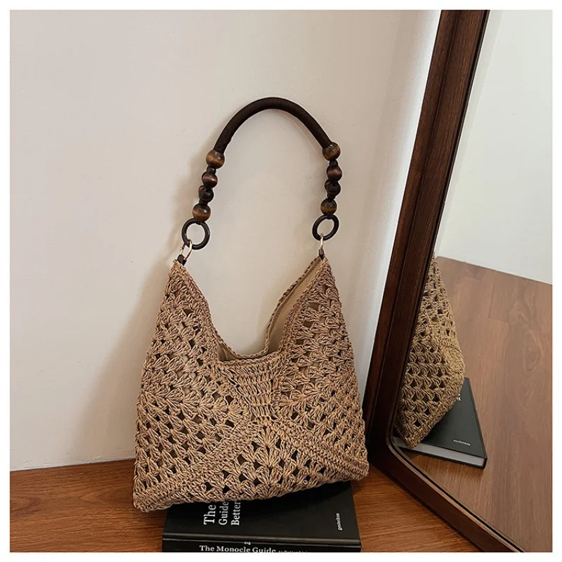 

Popular Women's Woven Straw Shoulder Bag Medium Size Handbag with Handle for Beach Vacation Tote Large Capacity Beach Bags