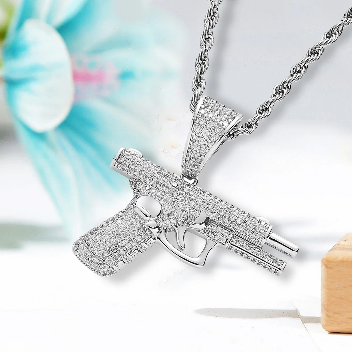 Fashionable Iced Out Pistol Pendant Submachine Gun Necklace Men Hip Hop Rock Punk Cool Street Party Jewelry Gift