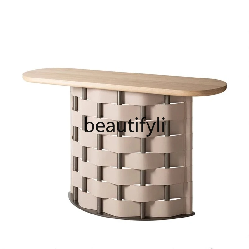

Creativity, weaving, end-view platform, aisle, case, entrance platform
