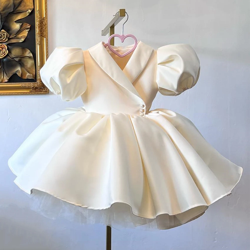 

Customized Flower Girl Dress Puffy Sleeves V Neck A Line Modern Flower Girl Gowns Knee Length Pleated Satin Girl's Party Dresses