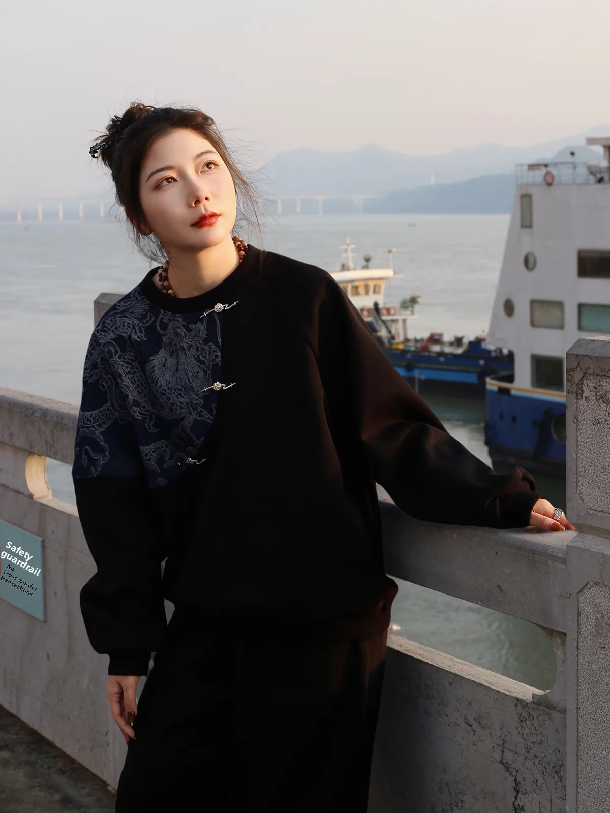 

Original Chinese Sle National Trend Dragon Splicing Long Sve Hoodie Women's Loose Fit Cotton Polyester Blend Spring Summer