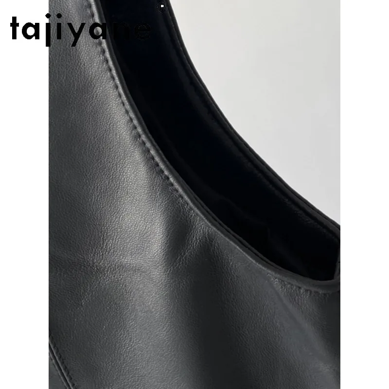 Echtlederjacke Damen Kurz V-Ausschnitt - usage example