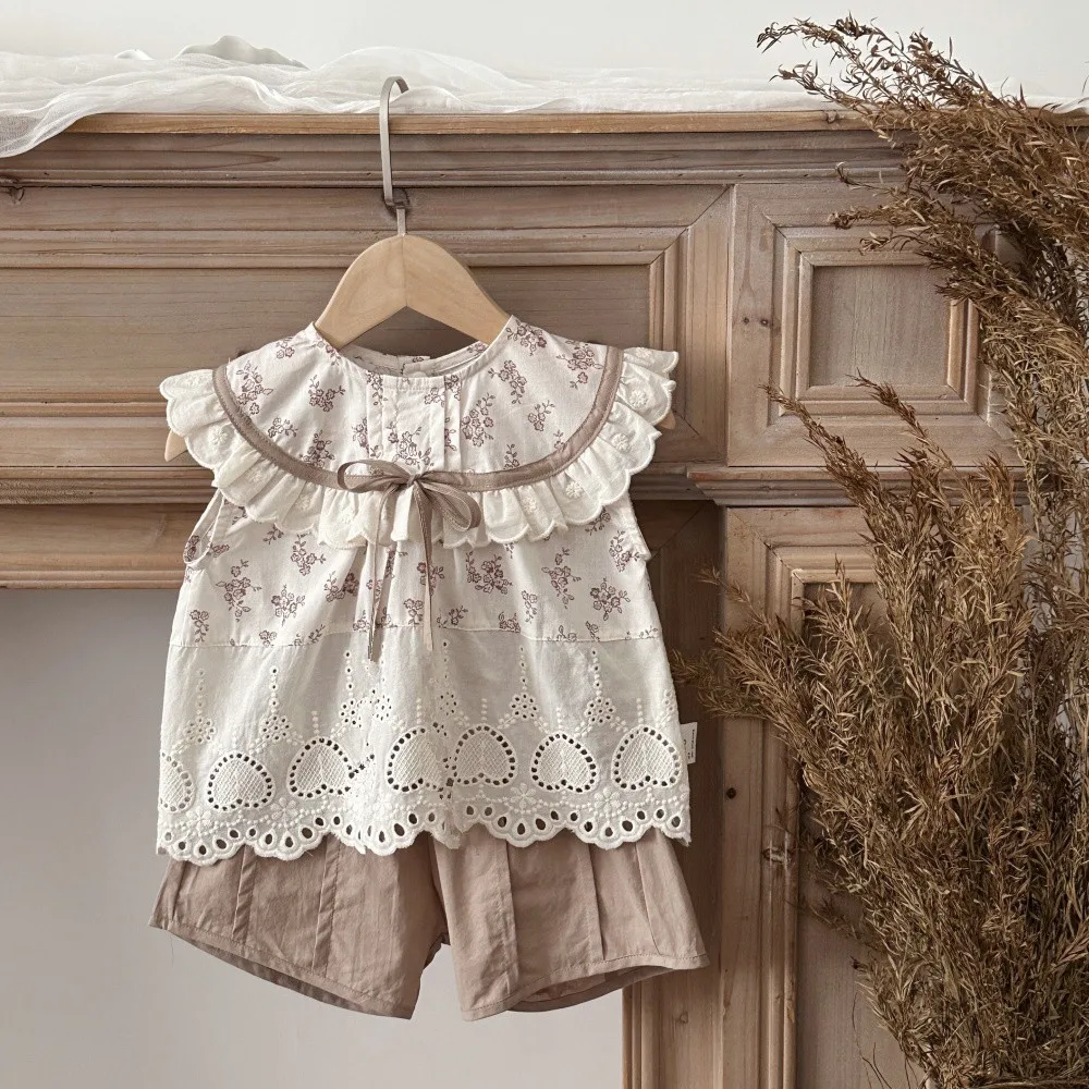 2026 Summer New Baby Girl Floral Shirts Cute Lace Splicing Girls Sleeveless Tops Cotton Infant Toddler Sweet Bow Princess Tops