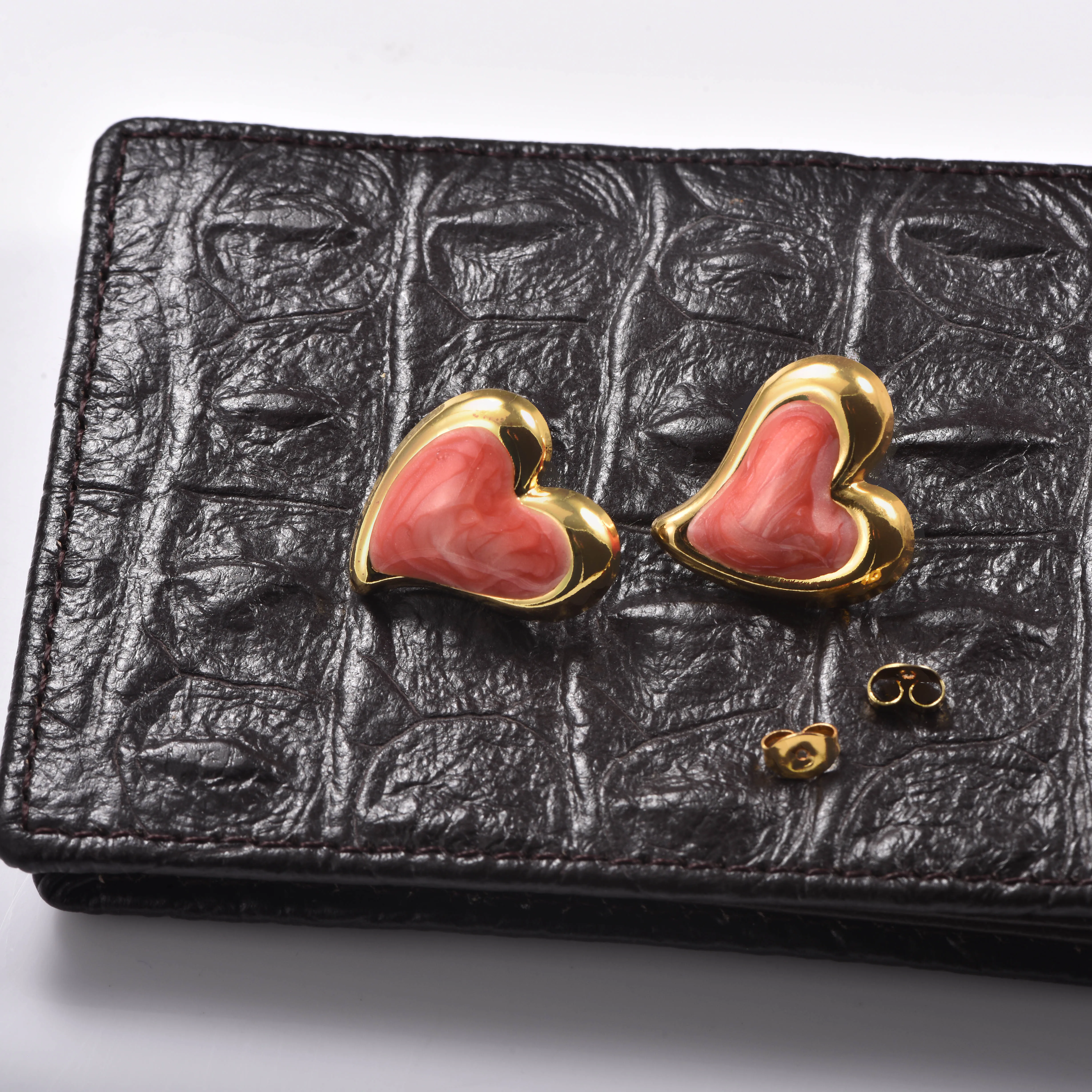 Hochwertige Edelstahl-Emaille-Herz-Ohrstecker, modischer, farbenfroher Ohrschmuck für Damen, Geschenk – Detail 1