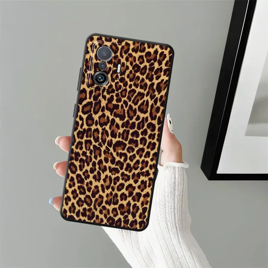 حافظة لهاتف Xiaomi Mi 9T 10T CC9Pro 10 11 13 Lite 9 13 11T 14 Pro غطاء خلفي ناعم بطبعة الفهد البني