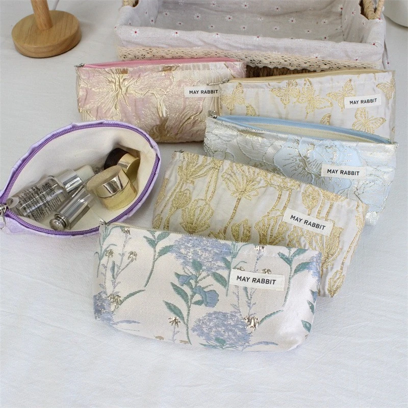 

Embossed Jacquard Canvas Makup case Bag Stylish Mini Hand Pouch Portable Makeup Organizer for Girls