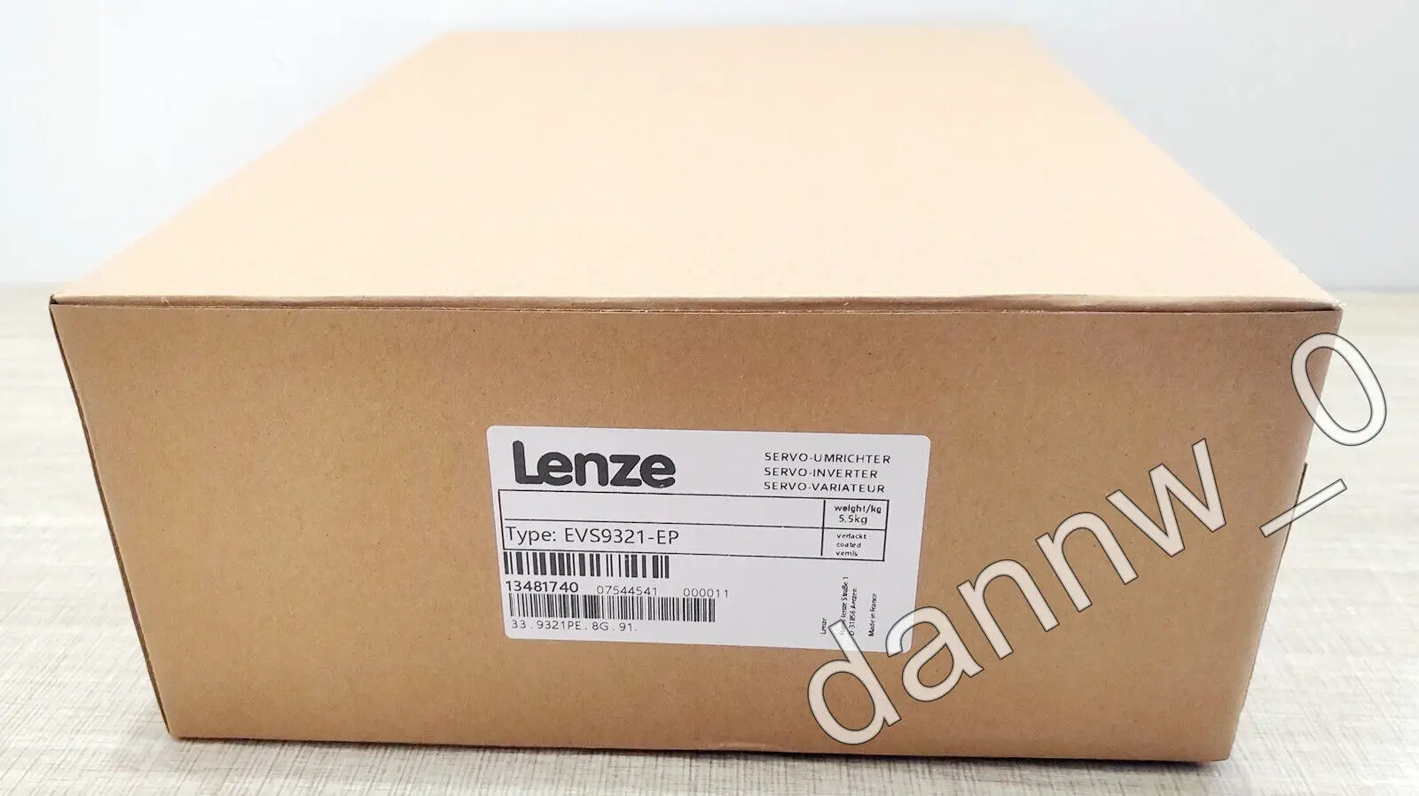 1PC New in box LENZE EVS9321-EP EVS9321EP FREQUENCY INVERTER