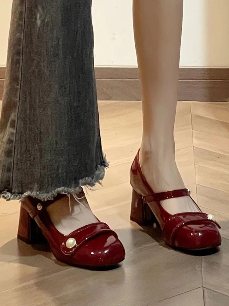 

France Style Elegant Mary Janes Shoes Women Pearl Bead Korean Fashion Pumps Shoes Female Square Heel Causal Sweet Shoes 2023 New