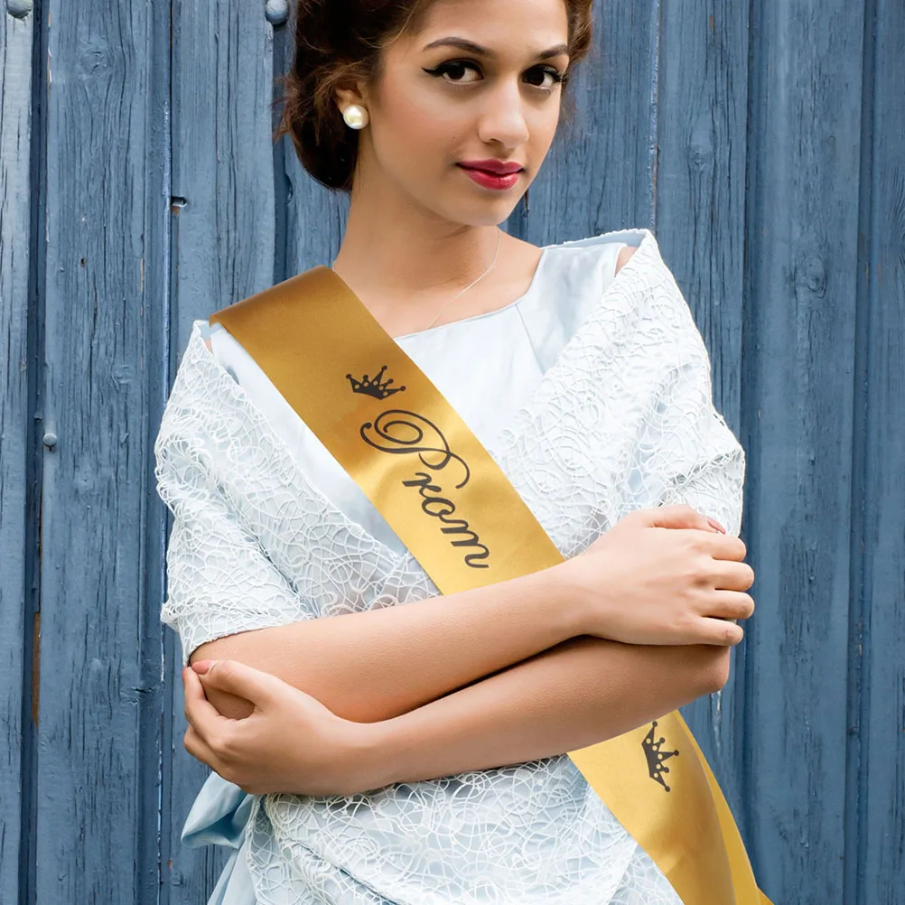 

4Pcs Ceremonial Sash Cloth Prom Prom Decor Decor Graduation Queen Sash Queen Gift Smooth Style Photo Props