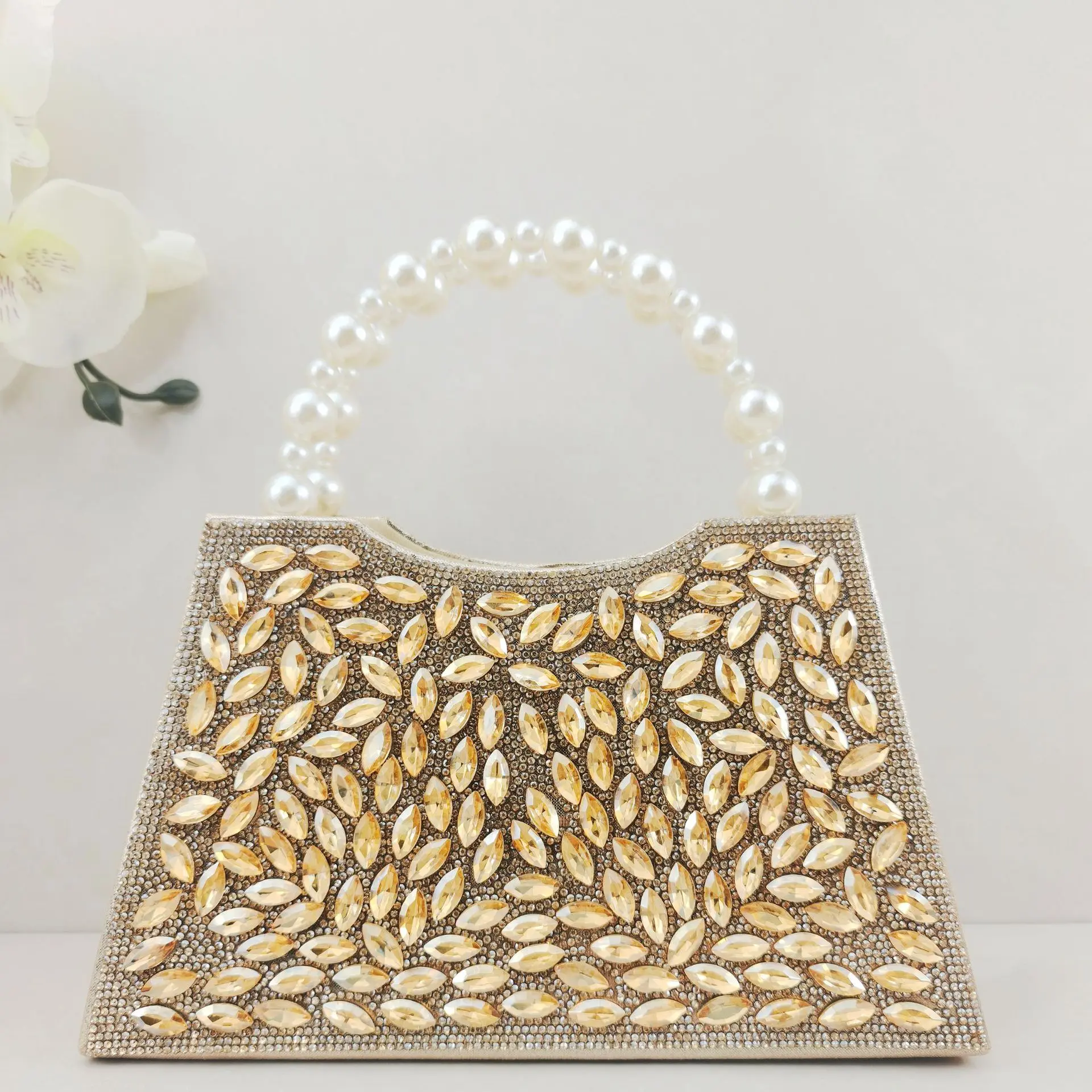 New women's shoulderexquisite diamond-encrusted dinner  clutch women's flip hand clutch
