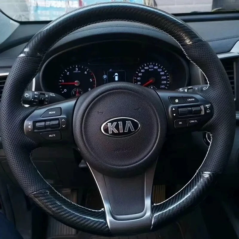 

For Kia K3 K4 Fcrte KX3 Pegas kx Cross K5 Sportage R hand-stitched non-slip Carbon Fiber Leather car Steering Wheel Cover