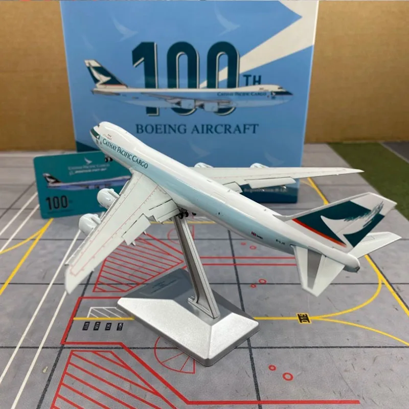 1:400 B747-8F B-LJC Cathay Pacific Cargo Airlines Alloy Aircraft Plane Model Toy For collection