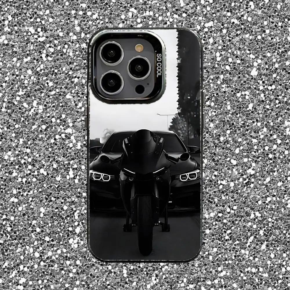 حافظة هاتف للسيارة والدراجات النارية لهواتف iPhone 16,15,14,13,12,11,Pro,XS,Max,Plus,Mini,SE غطاء مقاوم للصدمات من الحلوى السوداء غير اللامعة