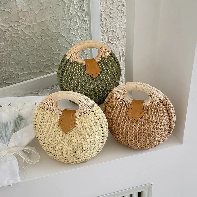 Rattan Women Tote Bag Luxury designer Circular Summer Female Shoulder Handbags Woven Shell Fashion Women Tote Purses Straw Bags