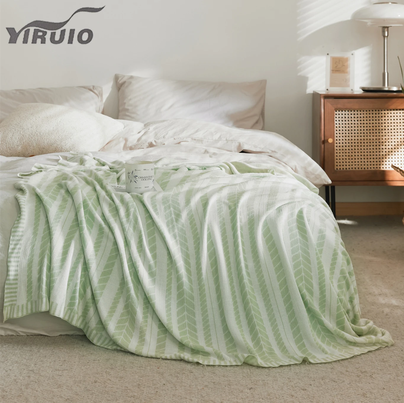 

YIRUIO Leaves Stripe Summer Cooling Blanket Elegant Delicate Smooth Breathable Nature Bamboo Knitted Bed Nap Quilt Throw Blanket