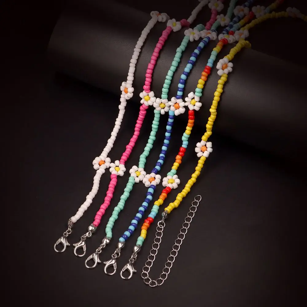 

Fashion Beach Lovely Vacation Female Daisy Clavicle Necklace Flowers Beaded Necklace Women Necklace Bohemia Choker