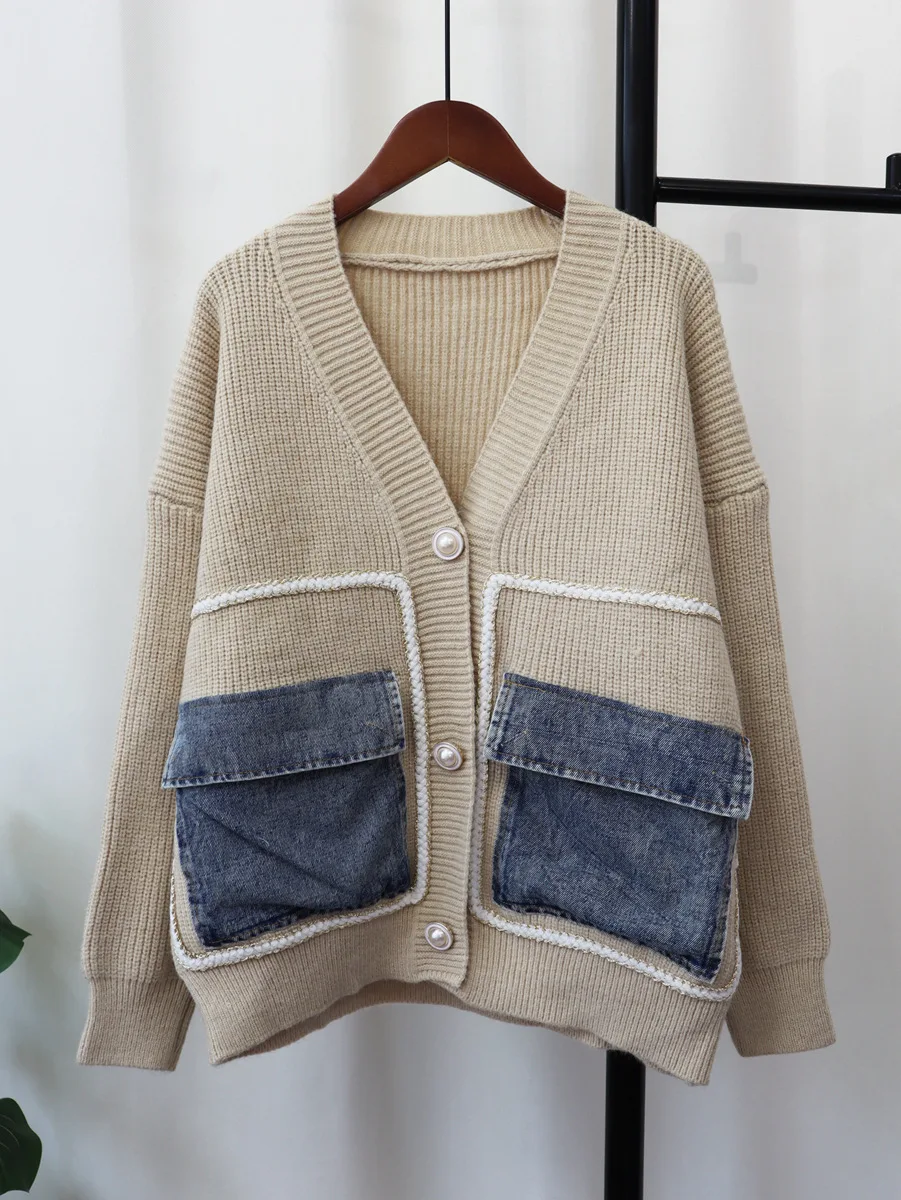 [EWQ] V-Neck Loose Cardigan Women Long Sleeve Single Breasted Denim Pockets Sweater Coat Knitted Clothing Autumn 2024 Winter New