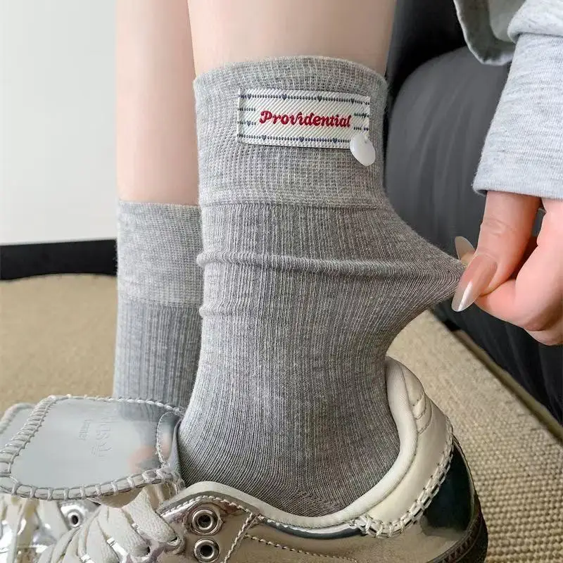 1/3 Paar Frühling Herbst Frauen Button Label Mid Tube Socke Modische Süße Koreanische Stil Weiche Bequeme Alle Jahreszeiten Casual Socke – Detail 3