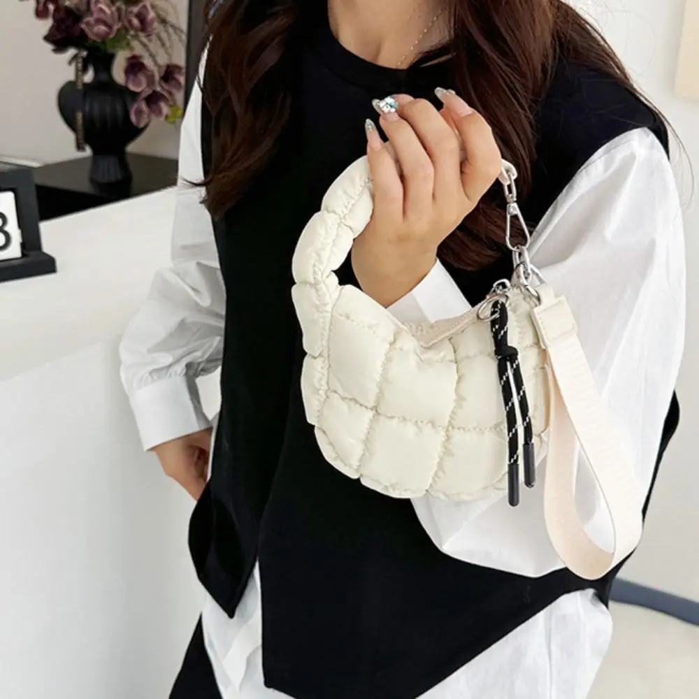 กระเป๋าใส่เหรียญแบบจีบสีพื้นน่ารัก กระเป๋าถือขนาดเล็ก กระเป๋าสตางค์แบบเย็บติดกัน สไตล์เกาหลี กระเป๋าใส่ลิปสติกและหูฟัง