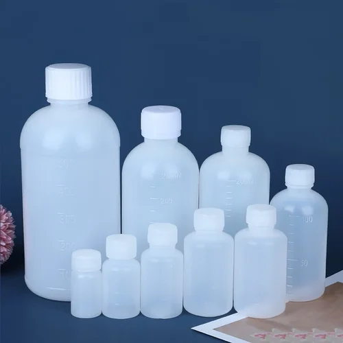 Botella de agua de plástico de 10 ~ 1000ml con escala, muestreo semitransparente PE graduado, embalaje solvente líquido de boca pequeña, venta al por mayor