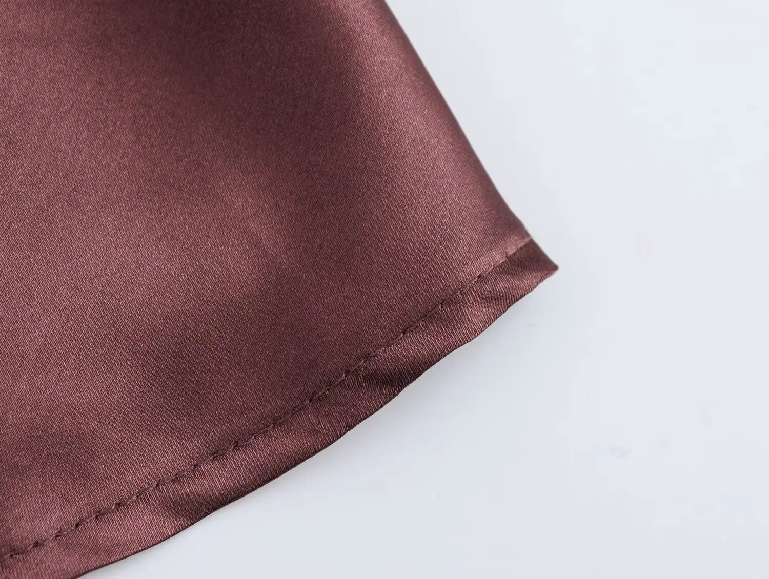 2025年新作 レディース服 欧米風ファッション ノースリーブ ホルターネック シルクサテン風 ハーフハイネックドレス