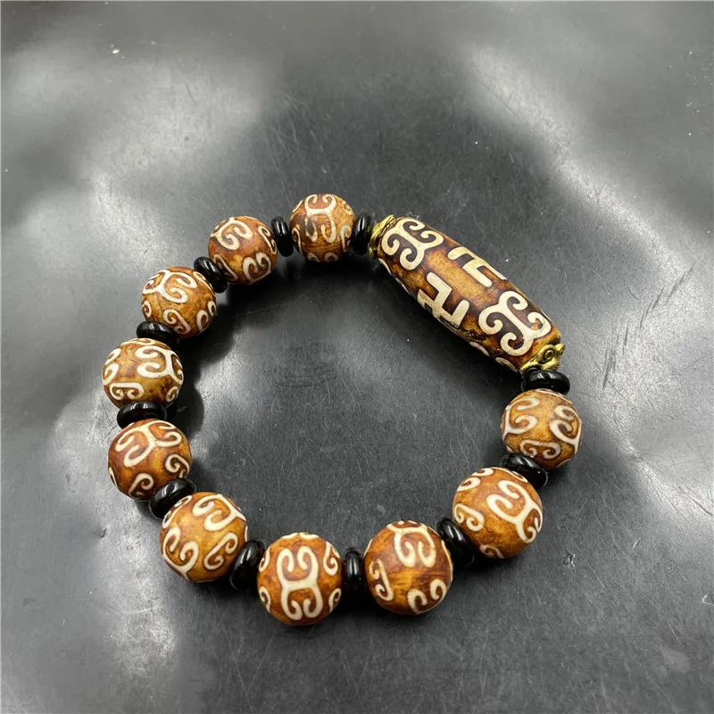 

Dzi Tibetan Old Agate Bead Bracelet