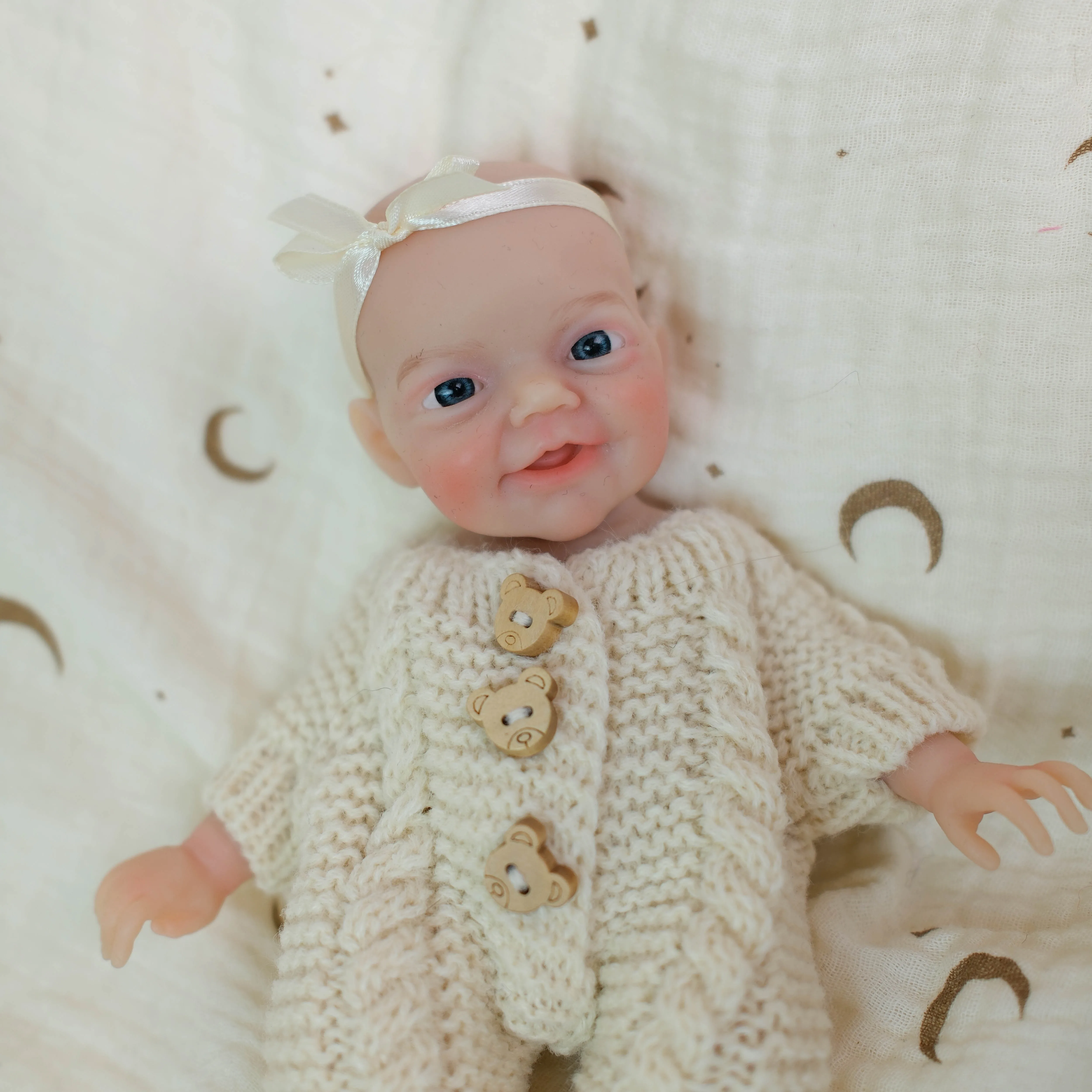 NPK 8インチ 手作り 口が開く 超柔らかい ソリッドプラチナシリコン製 柔軟で伸縮性のある ミニハンディ ベビーリボーンドール チャーリーガール