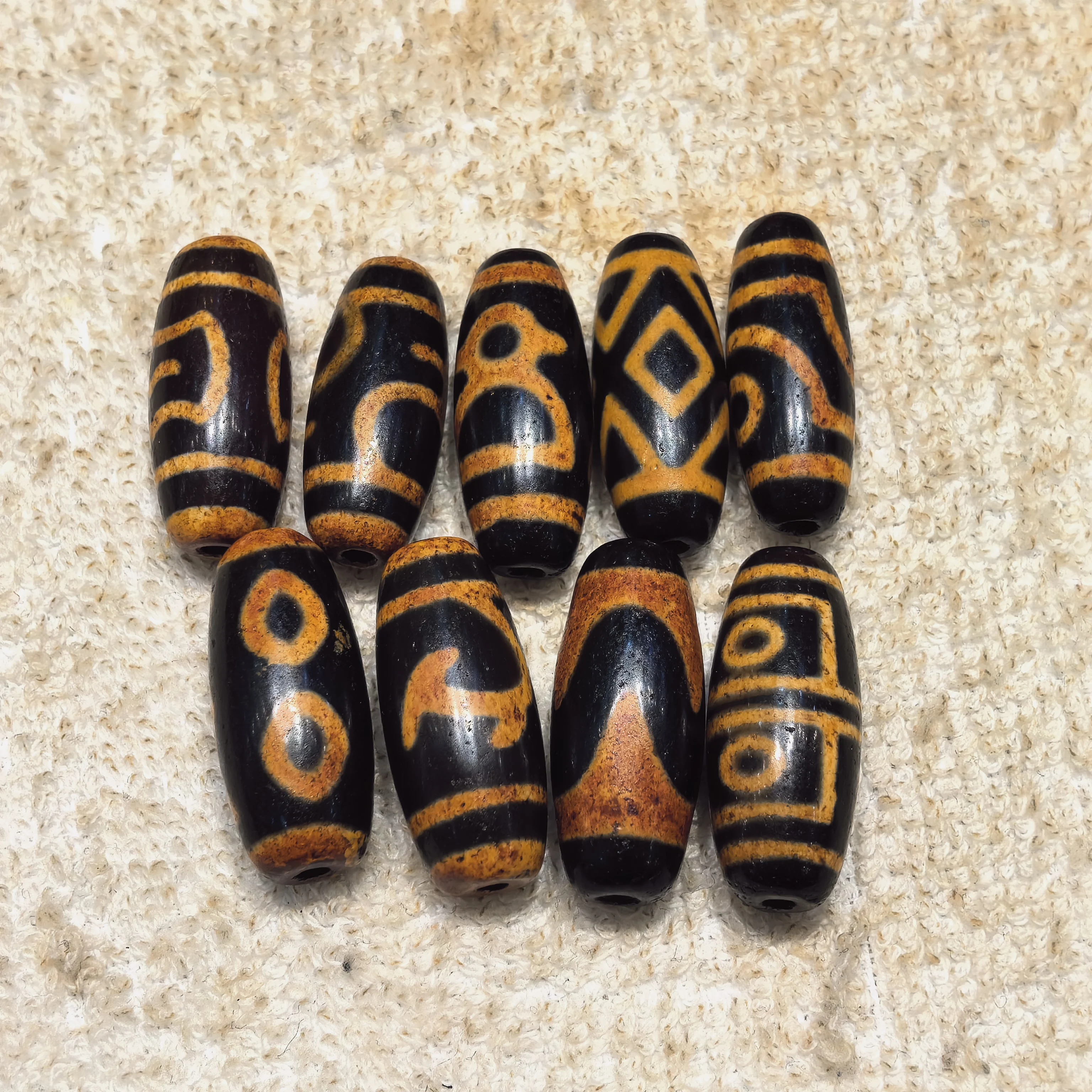 Xizang Totem Antique Embroidered Red 2 Eyes Tiger Tooth God Of Wealth And Other Agate Beads Necklace Pendant Diy Accessories