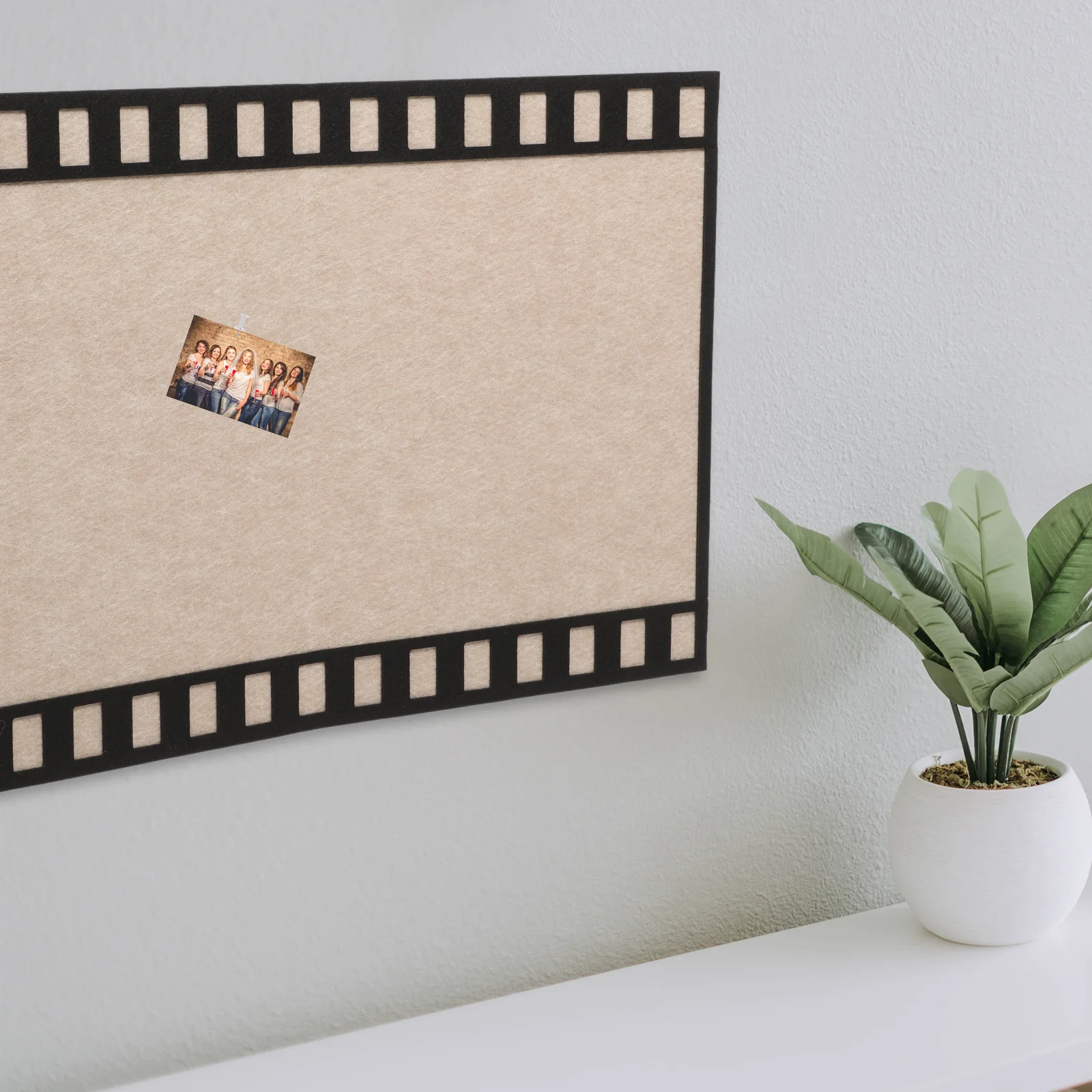 

Retro Film Memo Board 40x60cm Black Felt Photo Frame Wall Decor Bulletin Strip Prop Home Office Use felt bulletin board strip