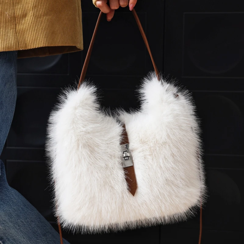 

Корейские модные сумки из искусственного меха для женщин, роскошная дизайнерская сумка-кошелек, новинка 2023 года, с замком из искусственного меха кролика рекса, подмышками, плечами