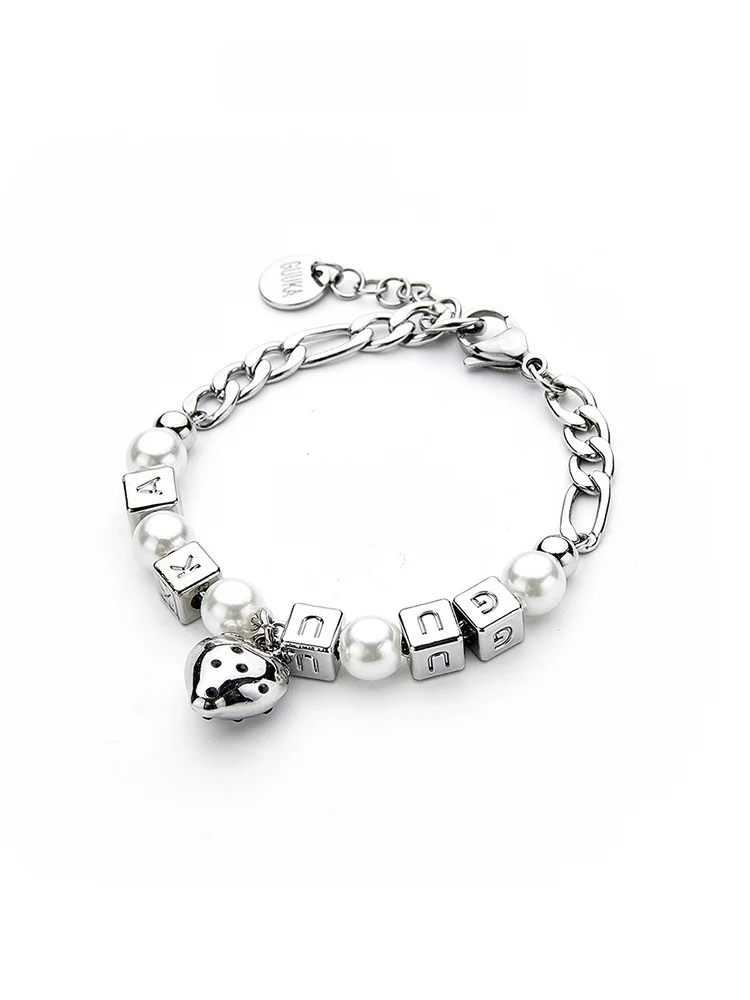 guukahero-women's-letter-bracelet-rapper-wang-haoxuan-heart-strawberry-pearl-bracelet-fashion-jewelry-accessory