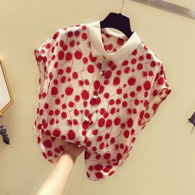 

Woman Summer Style Blouses Tops Lady Casual Short Batwing Sleeve Peter Pan Collar Polka Dot Printed Blusas Tops