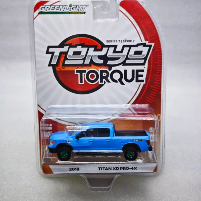 

Литой под давлением Greenlight, масштаб 1:64, 2018, пикап Titan's XD Pro-4X, модель автомобиля из сплава, статическая коллекция, украшенные праздничные игрушки