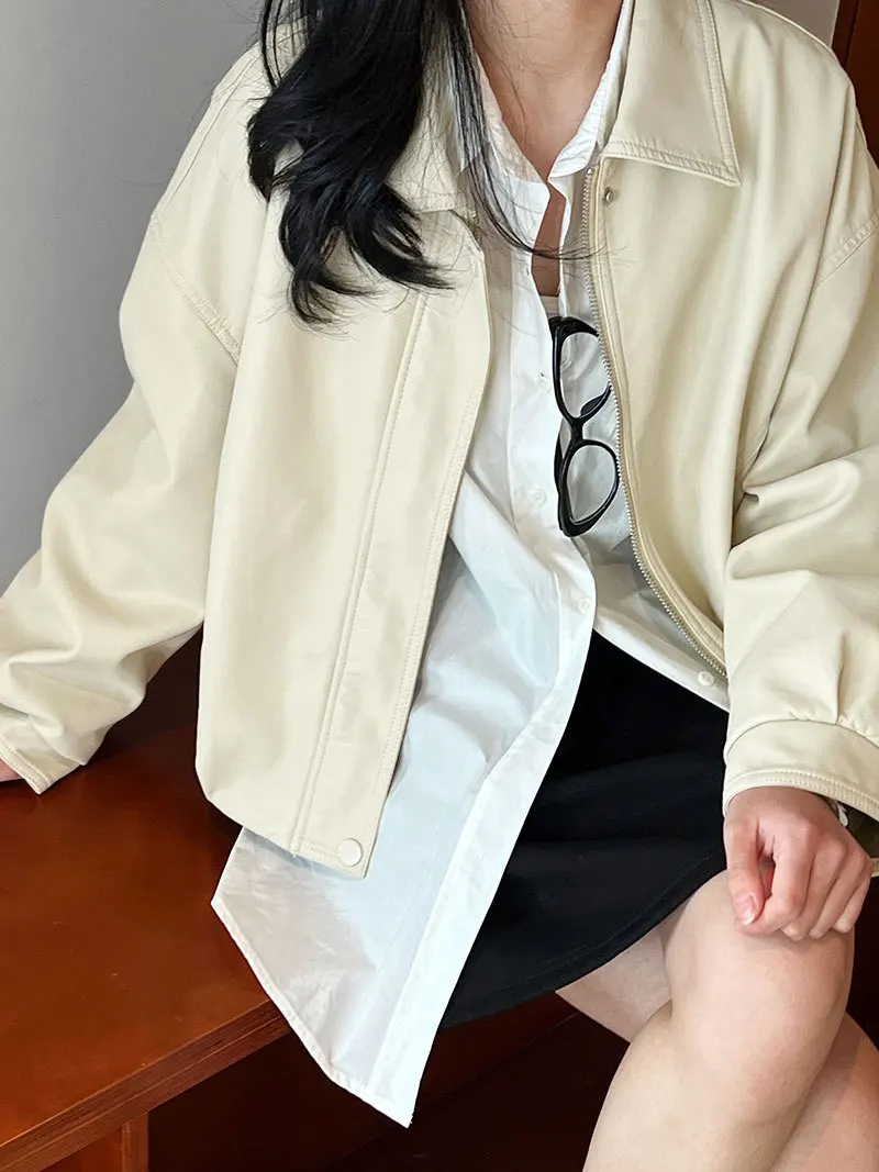 Chaqueta corta americana de cuero PU de alta gama para mujer en primavera de 2025, chaqueta de cuero informal y moderna, chaqueta de motocicleta