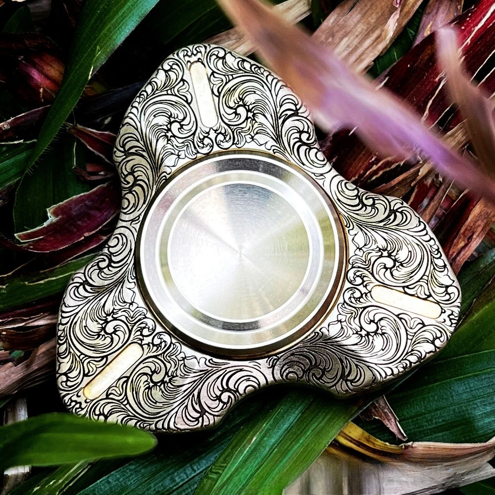 Linghu EDC Second Generation Stainless Steel Brass Engraved Three-Leaf Rotating High-Speed ​​Fidget Spinner Stress Relief Toy