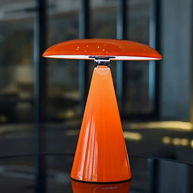Light luxury high-end living room bedroom mood atmosphere light charging desk lamp