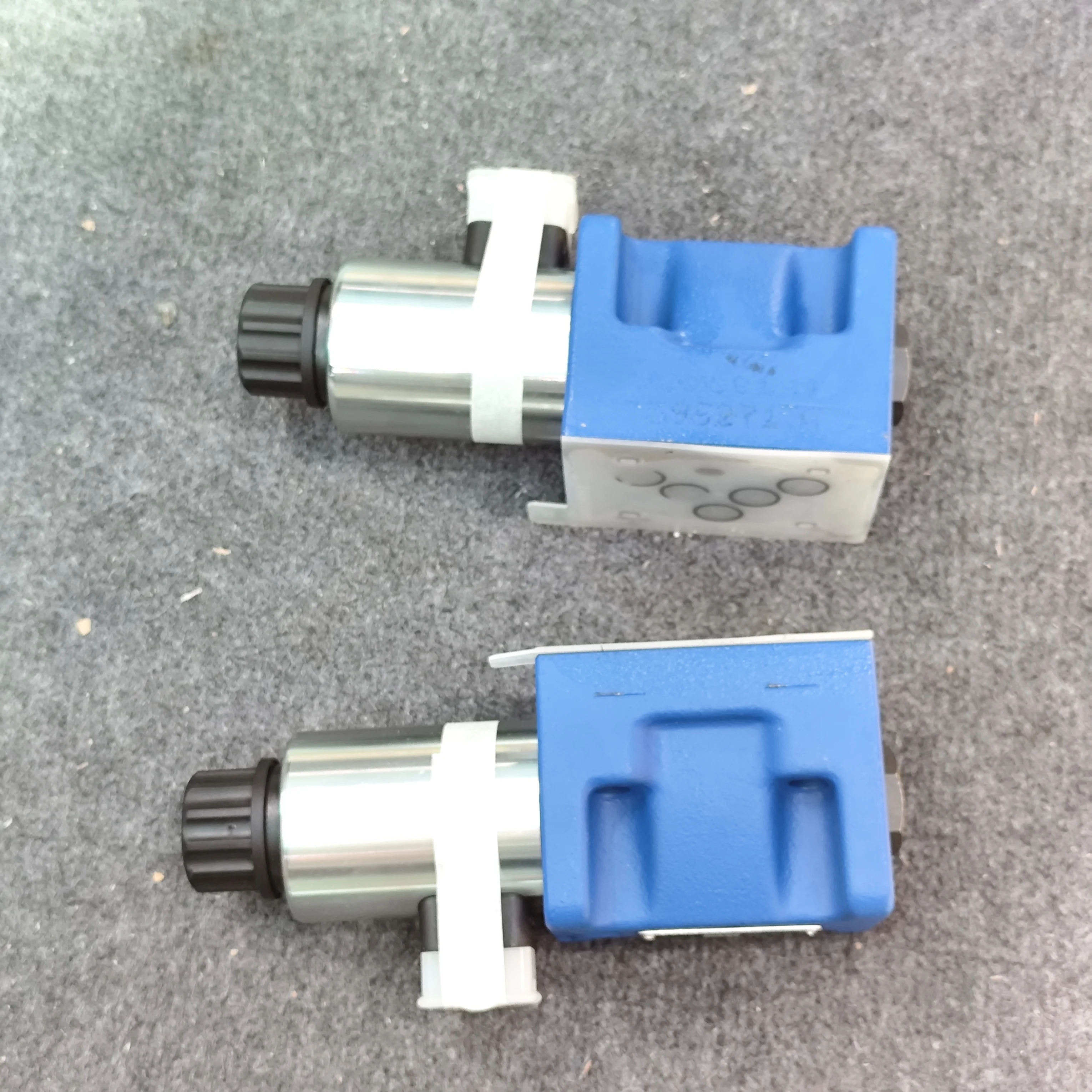 Hydraulic Solenoid Directional Control Valve 4WE10D5X-HG24N9K4-M