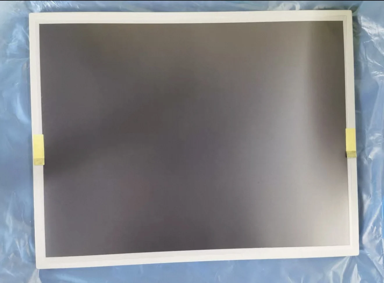 Brand new, factory-sealed 15-inch LQ150X1LX91 LCD display screen