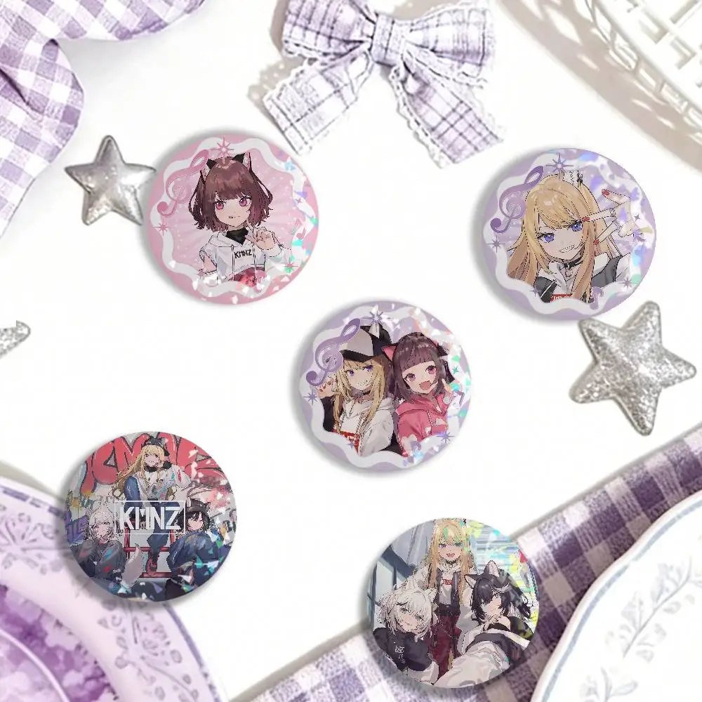 Idol Band K-KMNZ Laser-Abzeichen, kreative Broschen, Rucksack-Accessoires, machen tolle Geschenke für Freunde und Kinder