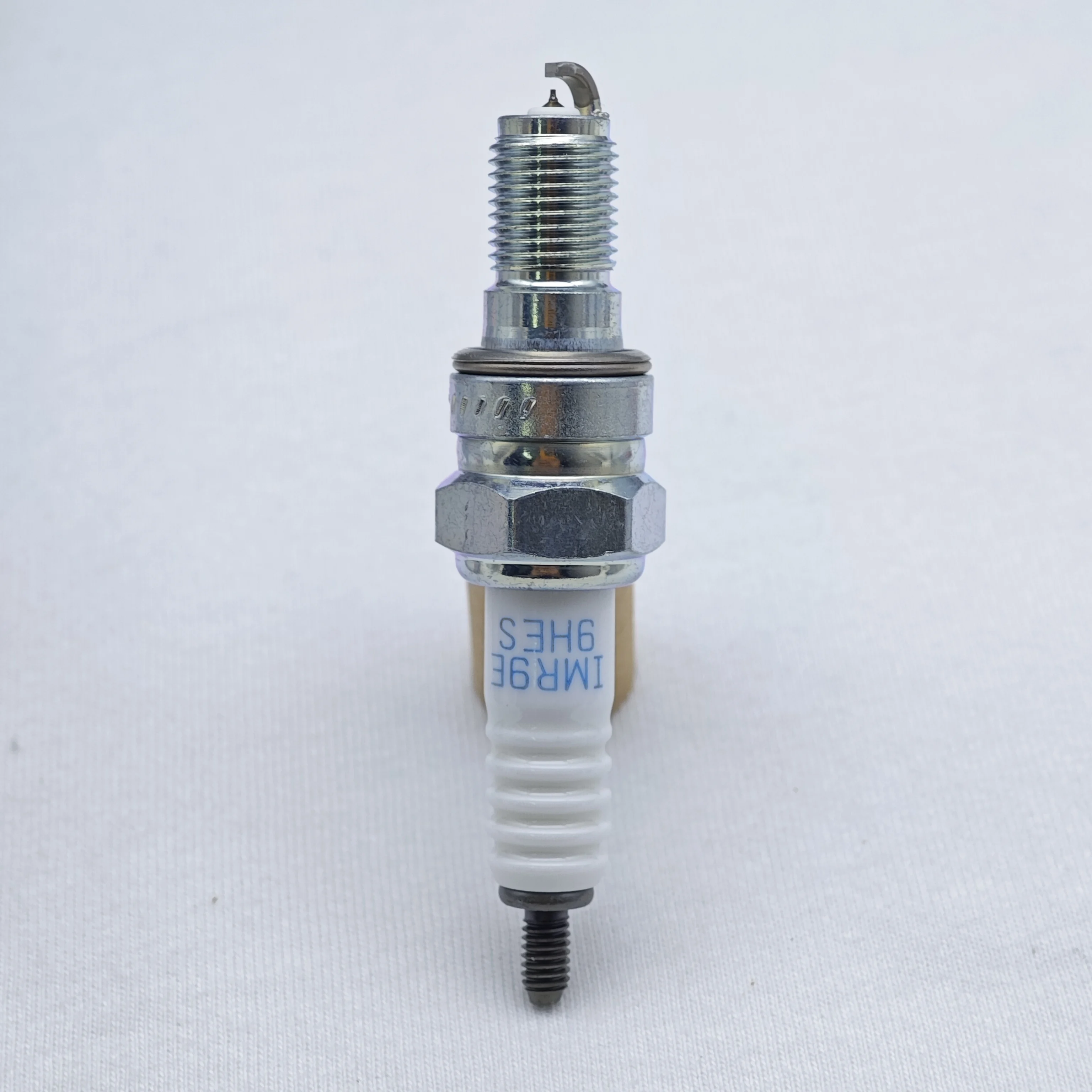 4pcs Original Iridium Platinum NGK Spark Plug IMR9E-9HES 7556 Suitable For CB1000 VFR1200 etc