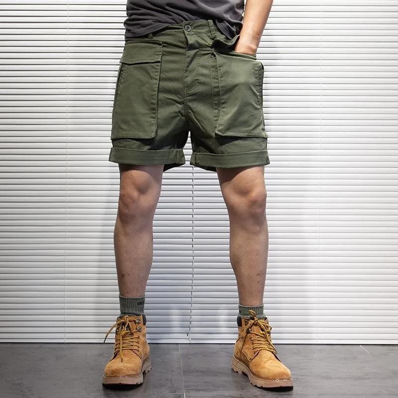 

Mens Button Zipper Waist Big Flap Pocket Cuffed Hem Loose Cargo Casual Shorts