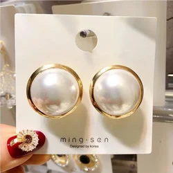 20mm Hyperbole Gold Color Round Imitation Pearl Stud Earring for Women Temperament Wedding Jewelry Christmas Day Girl Gift
