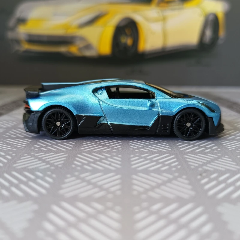 1:64 محاكاة Bugatti DIVO سبيكة السوبر نموذج سباق زخرفة ثابتة صغيرة الحجم الديكور مجموعة الهدايا