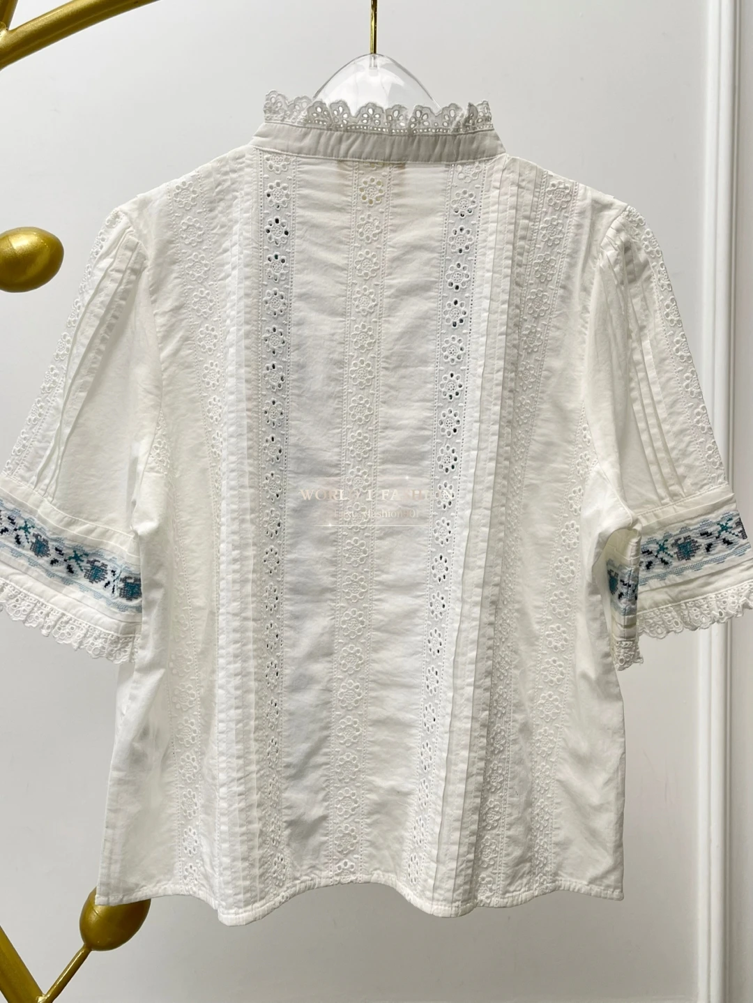 

High Quality Cotton White Embroidery Short Sleeve Blouse Tops