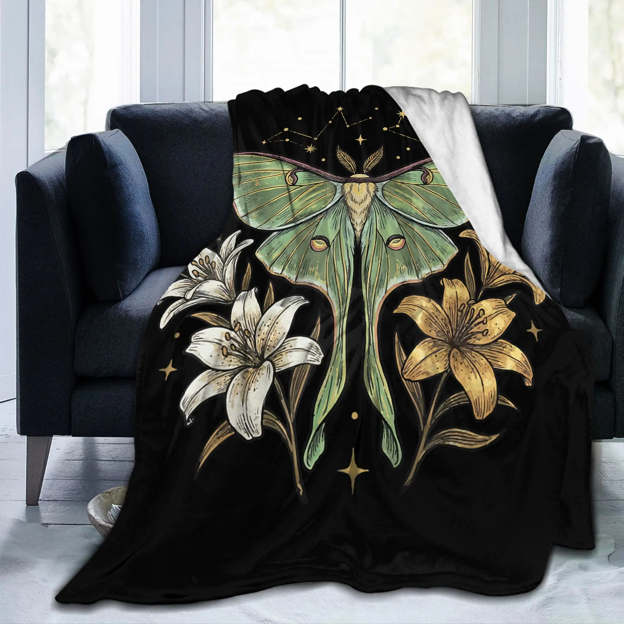 Luna Moth Goblincore Aesthetic Blankets Flannel Print Cottagecore Multi-function Lightweight Bedding Throw Blankets for Home