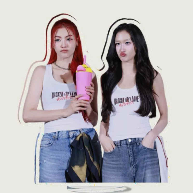 Fayeatom Fayeperaya Atompariya 12cm Stand Up Thai TV Broken of Love Drama Stills Humanoid Stop Sign Vehicles Car Decor Ornaments