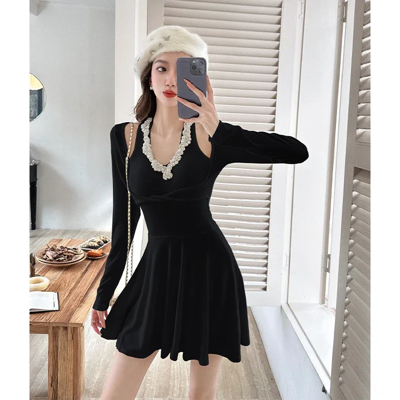 MiiiiX Slim Diamond Halterneck Off-shoulder Long-sleeved Dress V-neck Short Casual Dress 2024 New Fashion Autumn Women's Clothes