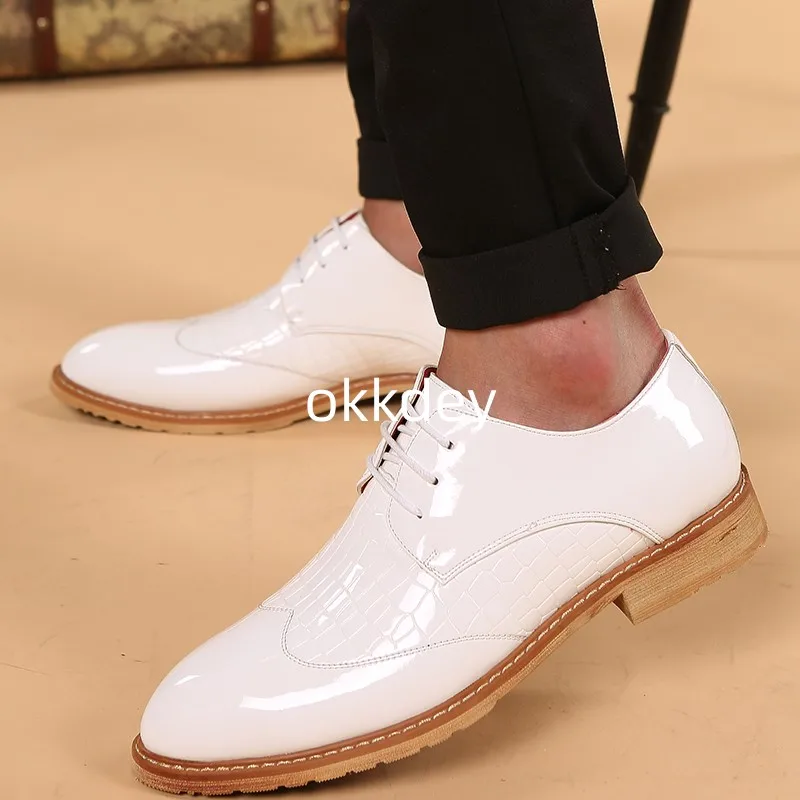 Mens Dress Shoes Genuine Leather Men\'s Patent Dress Luxury Snake Leather Shoes Fashion British Style Men Loafers New In Spring